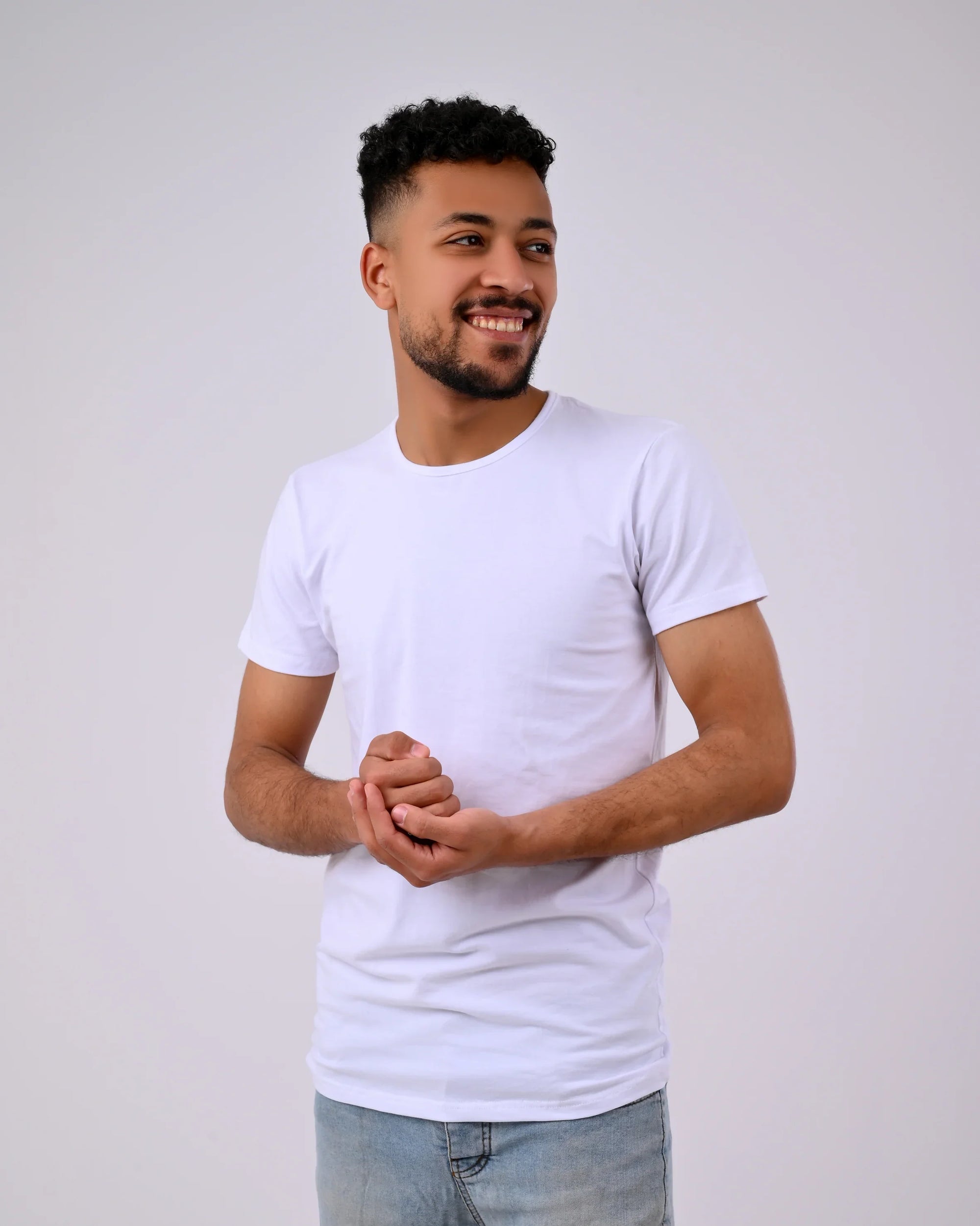 تيشيرت نص كم رجالي قطن أبيض بياقة دائرية