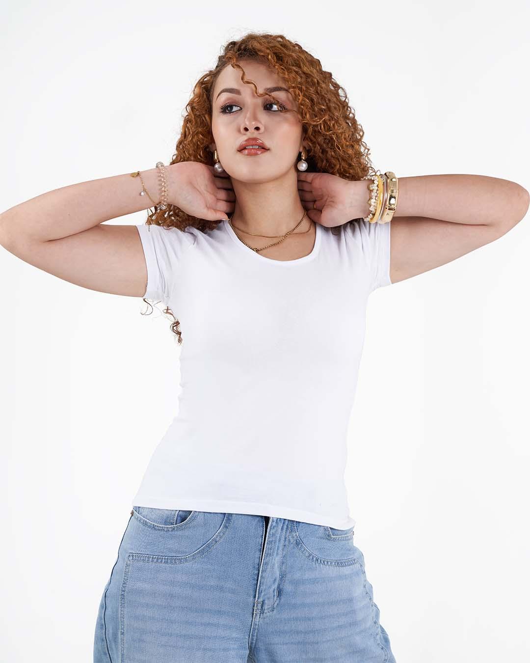 توب نص كم ابيض