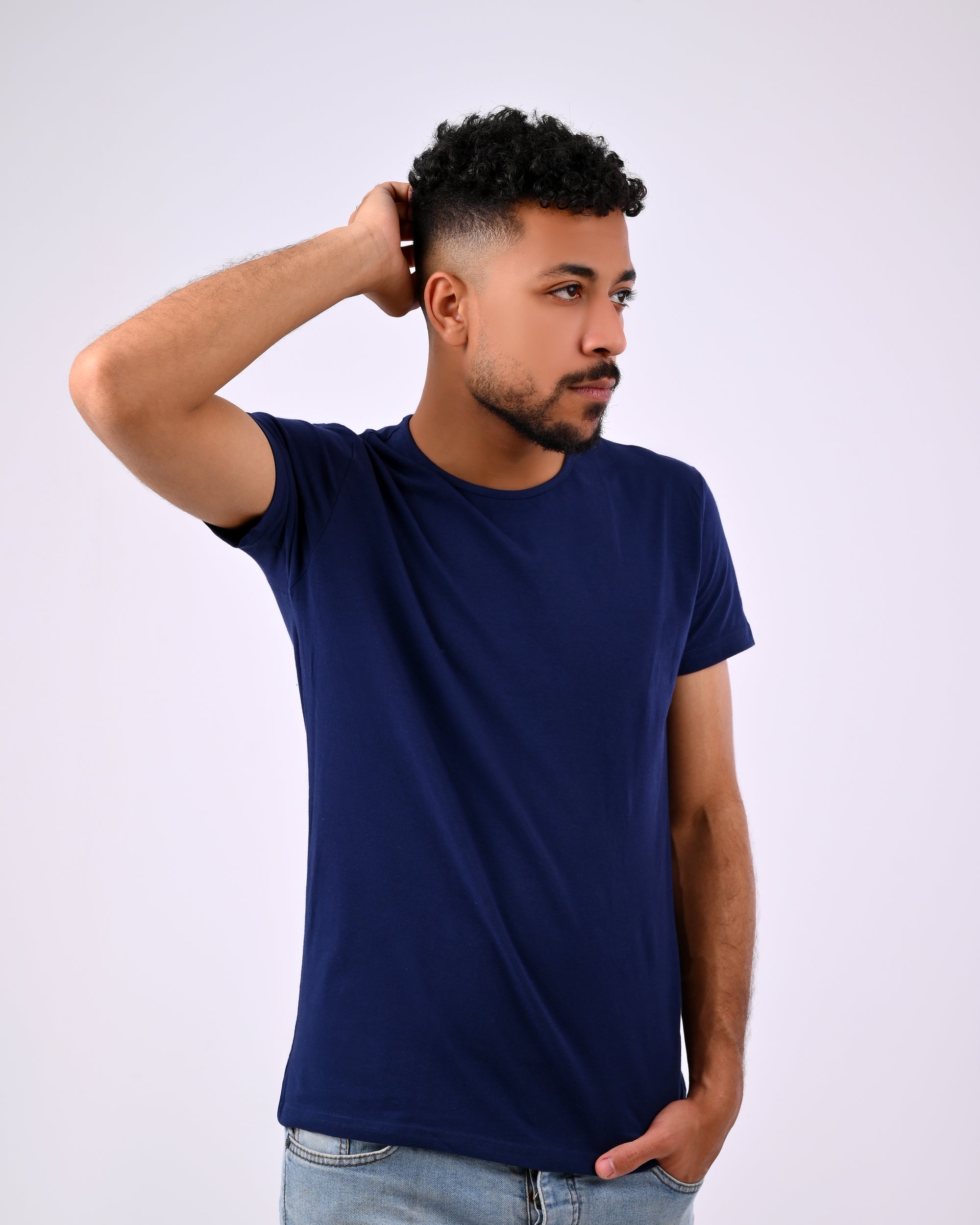 تيشيرت نص كم رجالي قطن كحلي بياقة دائرية